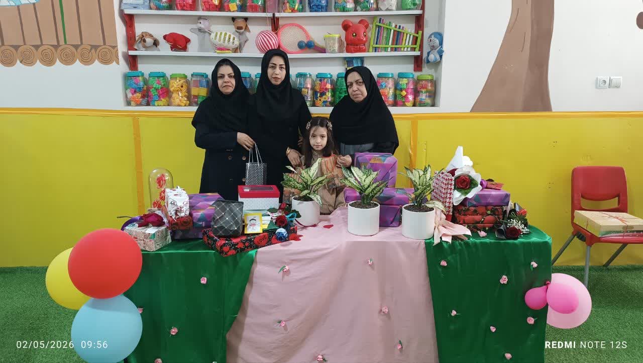 جشن روز معلم پیش دبستانی دخترانه